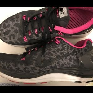 Women's Nike Lunarglide+ 5 Shield Shoes, Size 7.5